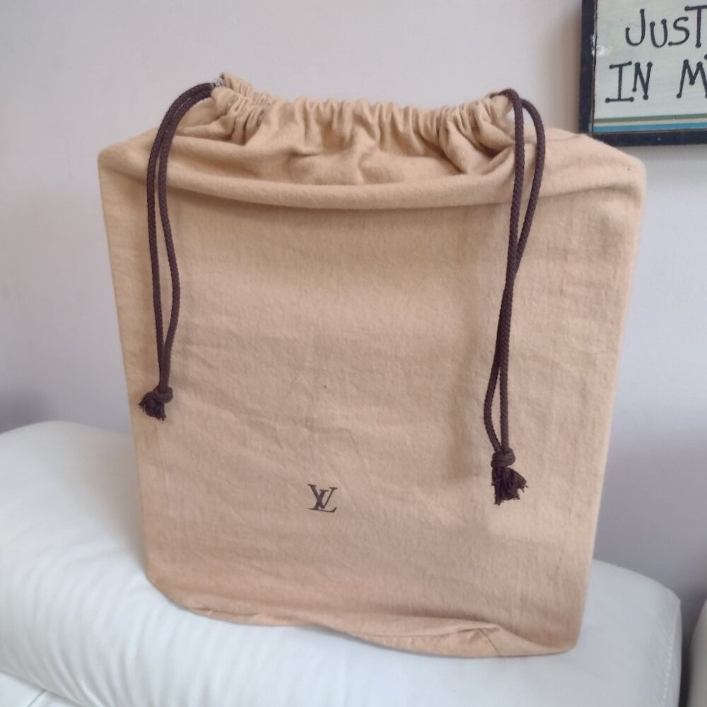 Pristine Louis Vuitton Sac Plat in DE 🤎🧡 - Picture 16 of 16